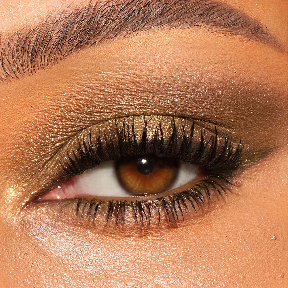 CHARLOTTE'S PALETTE OF BEAUTIFYING EYE TRENDS - EMERALD EFFECT - Image 3