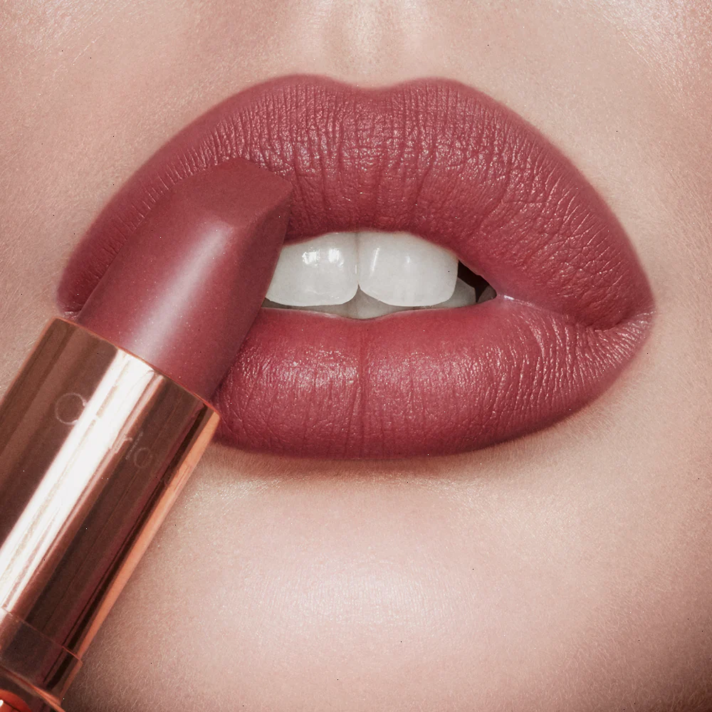 PILLOW TALK LIP KIT & MAKEUP BAG - ICONIC MAKEUP KIT - Image 4