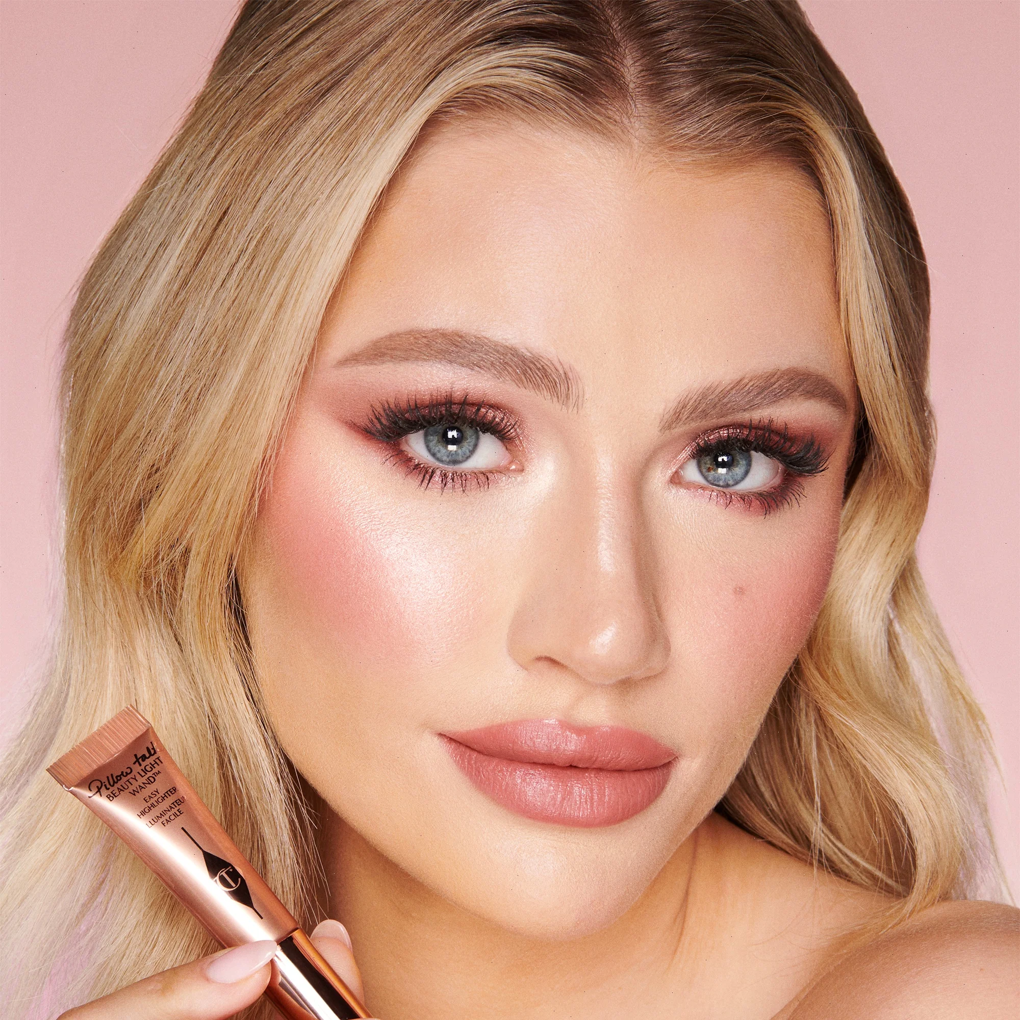 PILLOW TALK ICONIC LIP AND CHEEK KIT - PILLOW TALK ORIGINAL - Image 3